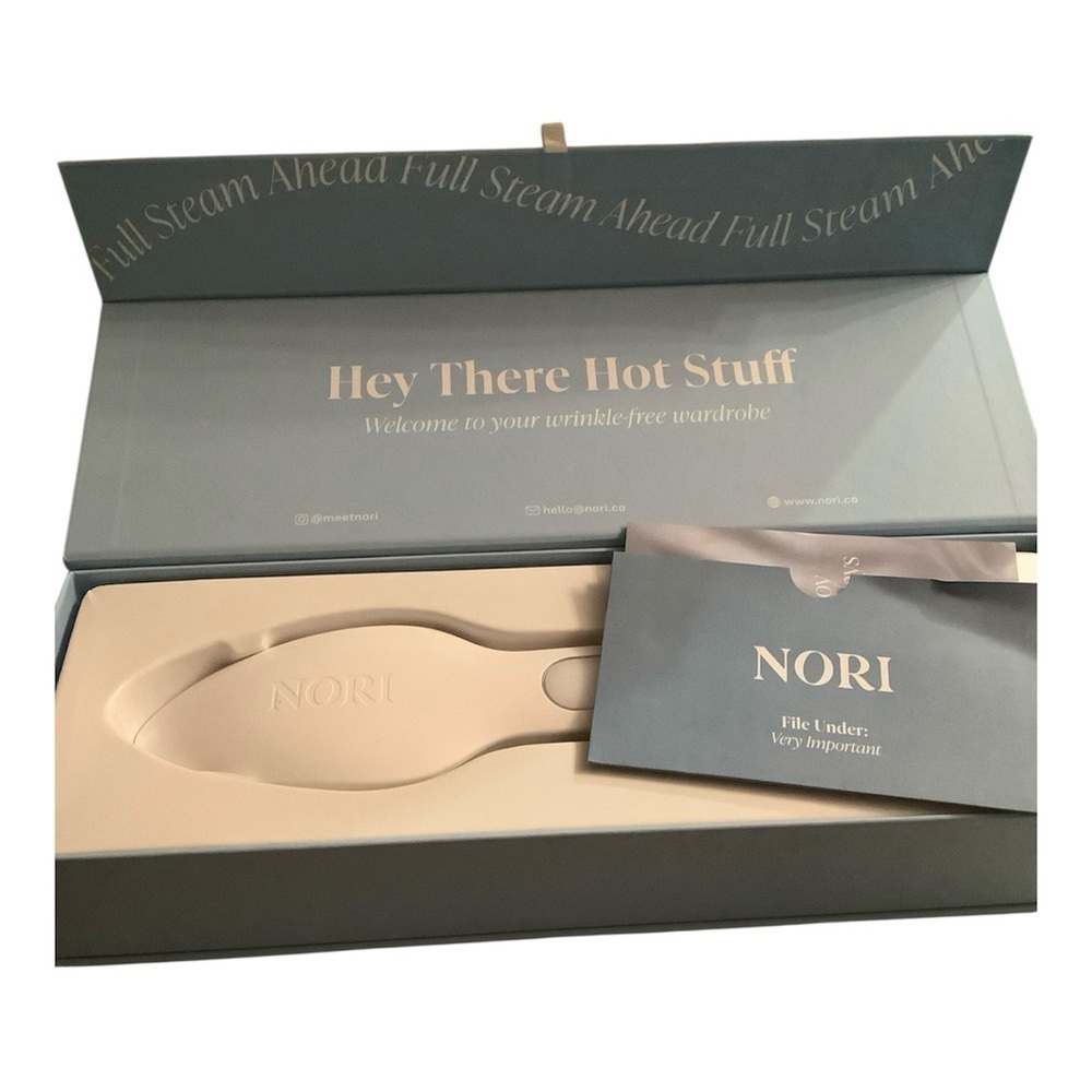 NORI Press Handheld Steam Iron White N2-1WH 24-0719 NEW OPEN BOX​​​​